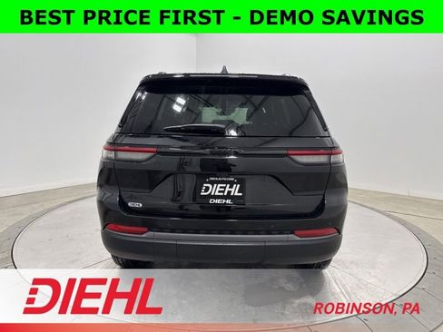 New 2026 Jeep Grand Cherokee Altitude AWD/4WD image 6