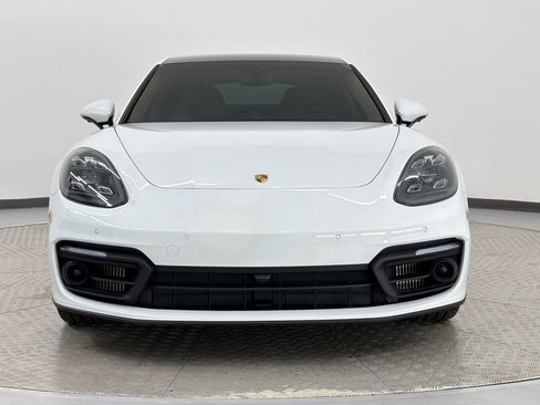 Certified 2023 Porsche Panamera image 7