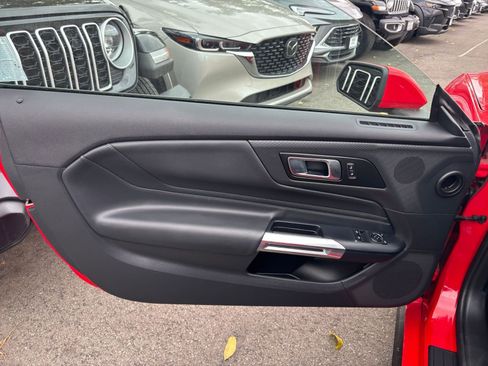 Used 2024 Ford Mustang Premium image 20