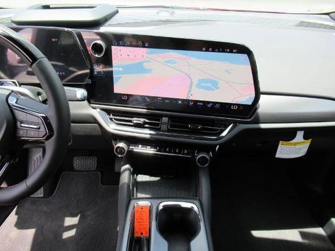 New 2025 Chevrolet Equinox EV RS image 25