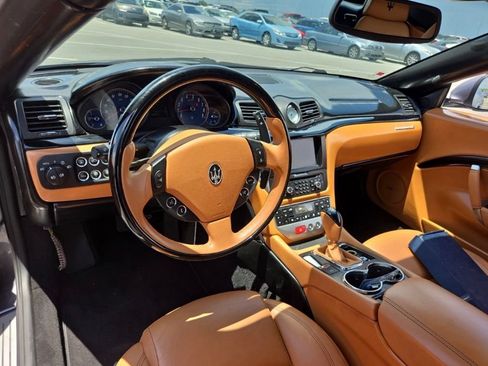 Used 2013 Maserati GranTurismo Convertible RWD image 7