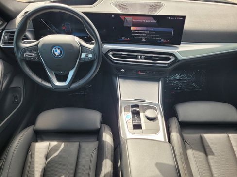 Used 2023 BMW i4 eDrive40 image 13