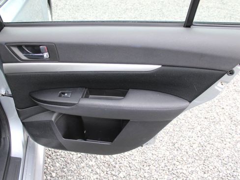 Used 2014 Subaru Legacy 2.5i Premium image 23