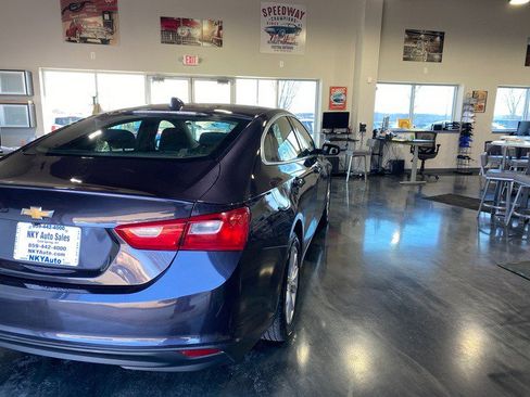 Used 2023 Chevrolet Malibu LT image 8