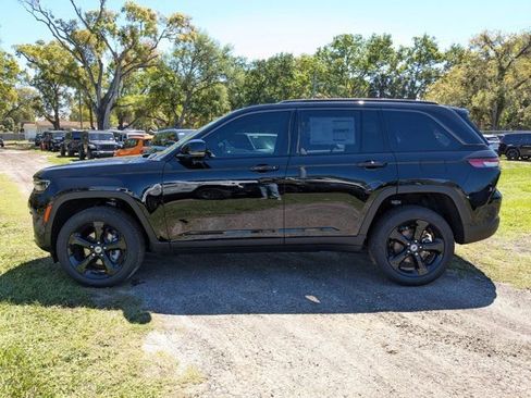 New 2026 Jeep Grand Cherokee Limited image 7