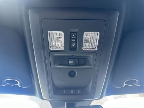 Used 2018 RAM 3500 Laramie Longhorn AWD/4WD image 37
