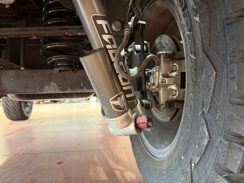 Used 2017 Jeep Wrangler Unlimited Sahara image 42