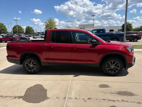 Used 2022 Honda Ridgeline Sport image 6
