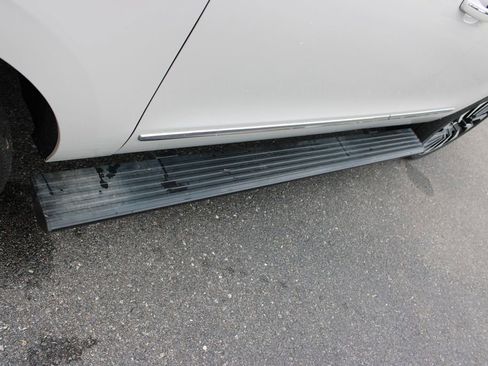 Used 2023 Lincoln Navigator Reserve RWD image 21