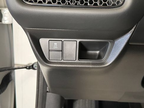 Used 2025 Honda HR-V LX image 18