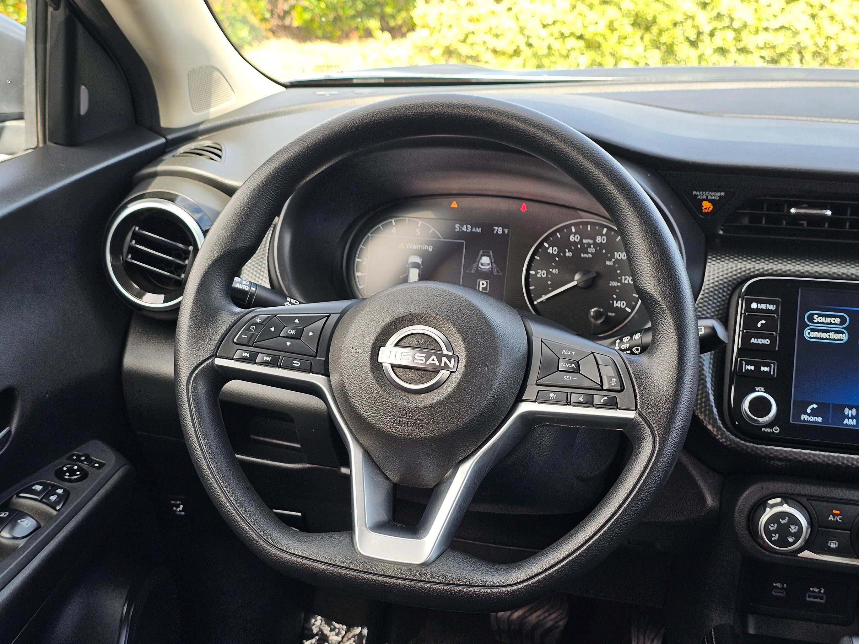 Used 2023 Nissan Kicks SV w/ Interior Electronics Package FWD image 22