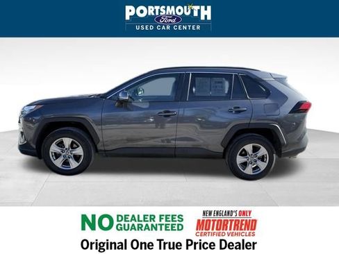 Used 2023 Toyota RAV4 XLE image 2