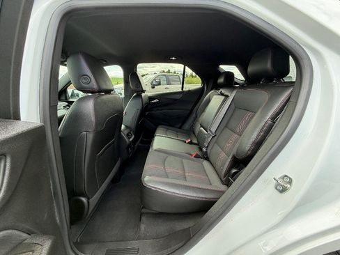 Used 2024 Chevrolet Equinox RS AWD/4WD image 3