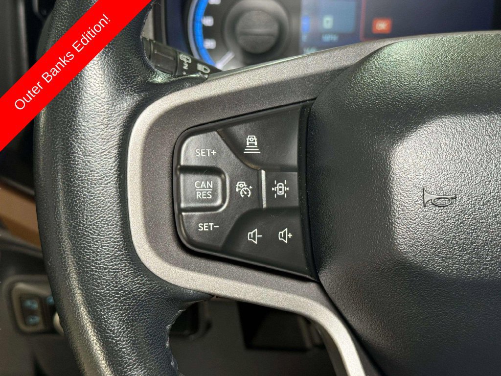 Used 2024 Ford Bronco Outer Banks AWD/4WD image 12