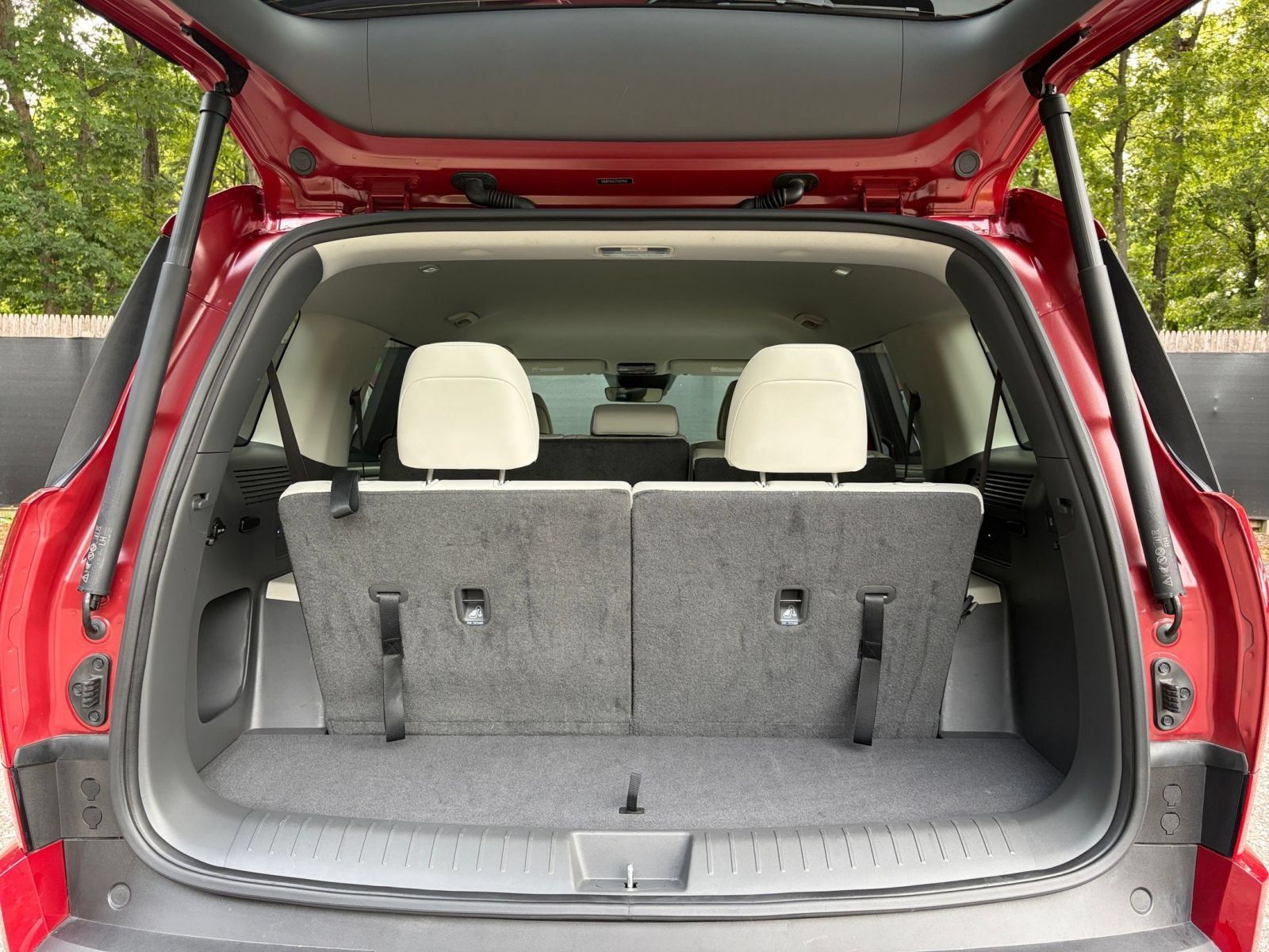Used 2026 Hyundai Santa Fe SEL FWD image 33