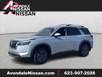 New 2025 Nissan Pathfinder SV w/ SV Premium Package