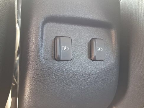 Used 2022 Nissan Kicks SV FWD image 20