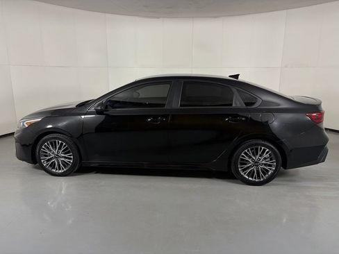Used 2023 Kia Forte GT-Line w/ GT-Line Technology Package FWD image 5