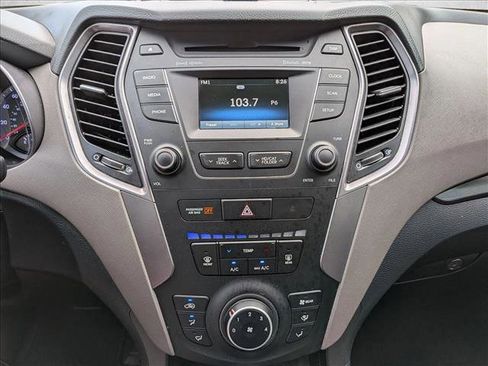 Used 2016 Hyundai Santa Fe SE image 12