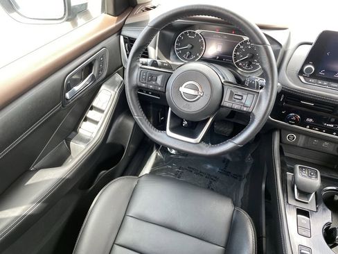 Certified 2023 Nissan Rogue SL FWD image 16