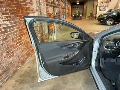 Used 2020 Chevrolet Malibu LS w/ LPO, Convenience Package 2 image 12