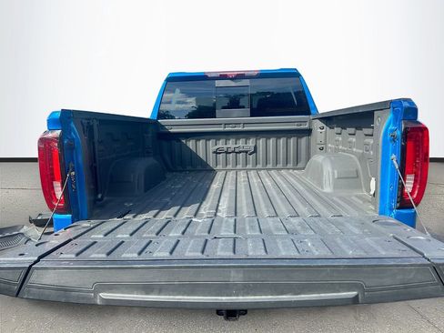 Used 2023 GMC Sierra 1500 AT4 w/ Technology Package AWD/4WD image 27