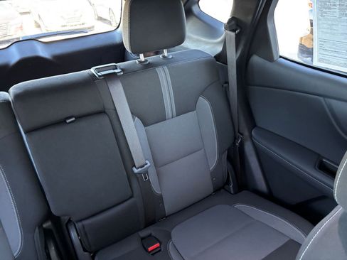 Used 2025 Chevrolet Blazer LT image 37