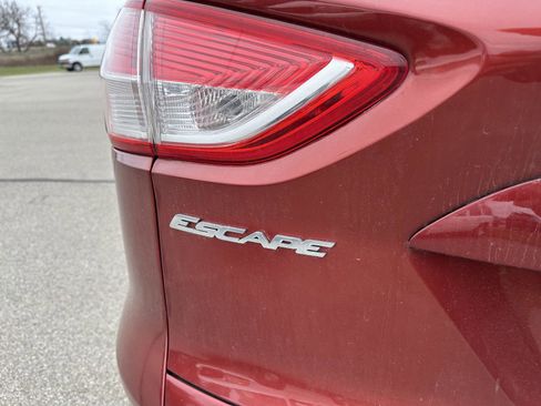 Used 2014 Ford Escape SE image 5