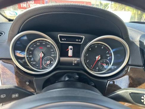 Used 2018 Mercedes-Benz GLS 450 4MATIC w/ Premium Package image 28