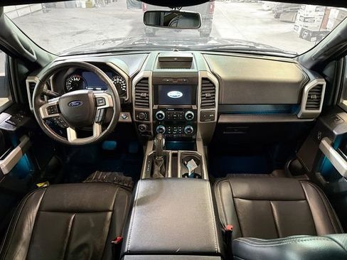 Used 2018 Ford F150 Lariat w/ Equipment Group 502A Luxury image 10