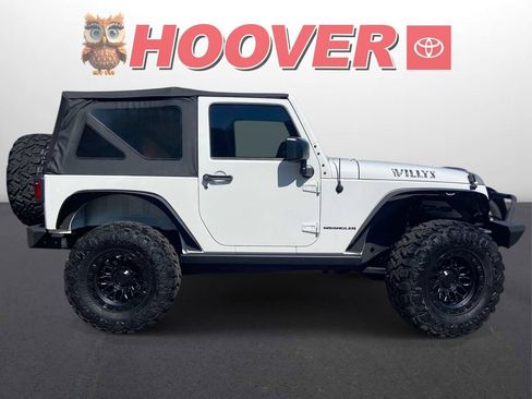Used 2015 Jeep Wrangler Sport AWD/4WD image 2