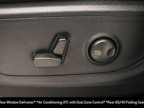 New 2026 RAM 1500 4x4 Crew Cab image 7