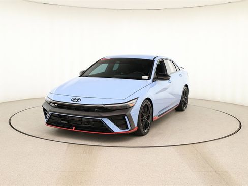 Used 2025 Hyundai Elantra N image 12