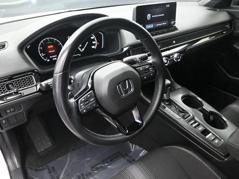 Certified 2025 Honda Civic Sport image 15