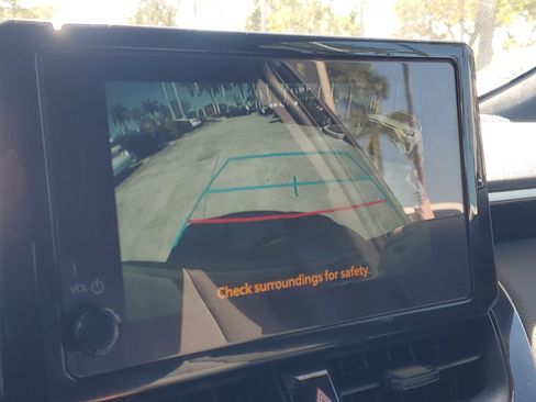 Certified 2024 Toyota Corolla Cross SE image 27