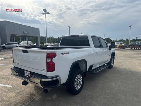 Used 2025 Chevrolet Silverado 2500 LT w/ Safety Package AWD/4WD image 7