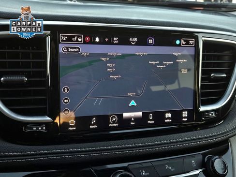 Used 2023 Chrysler Pacifica Limited FWD image 16