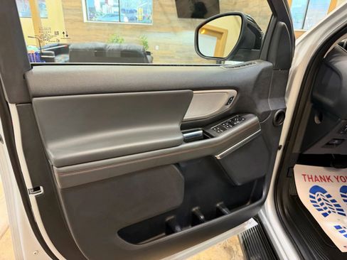 Used 2025 Ford Expedition Max Active image 8