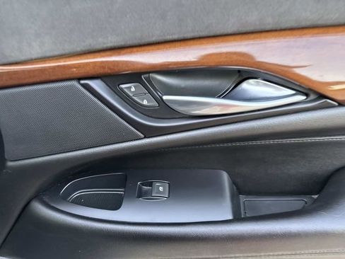 Used 2019 Cadillac Escalade ESV Premium Luxury w/ LPO, Radiant Package image 16