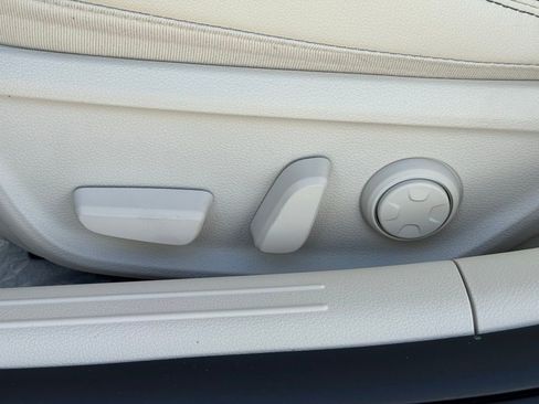 New 2026 Genesis G70 2.5T Prestige image 26