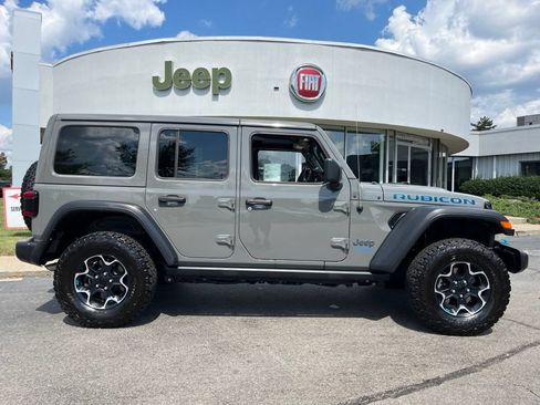 Used 2022 Jeep Wrangler Unlimited Rubicon 4xe w/ Cold Weather Group AWD/4WD image 52