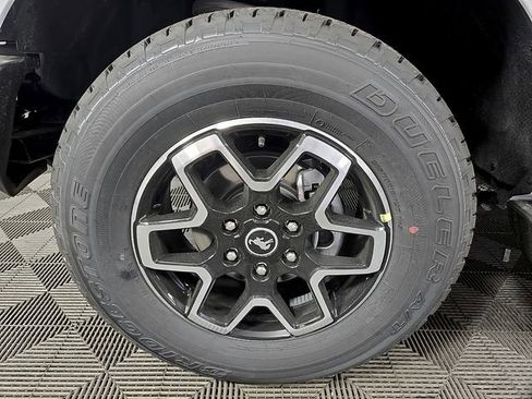 Used 2026 Ford Bronco Outer Banks AWD/4WD image 9