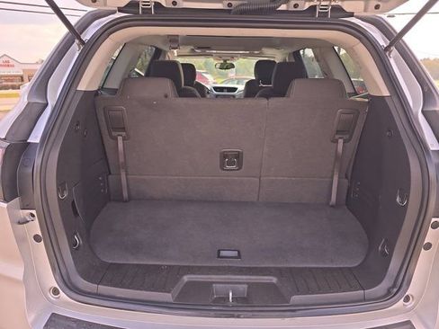 Used 2016 Chevrolet Traverse LT w/ Traveler's Package image 16