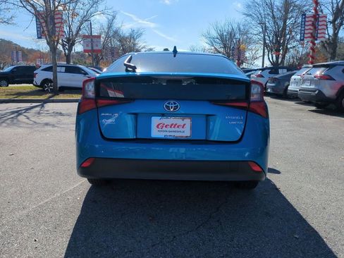 Certified 2022 Toyota Prius Limited image 6