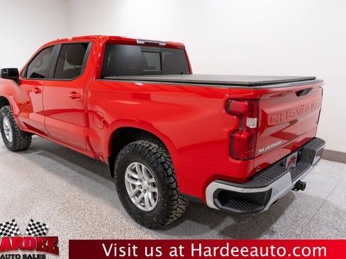 Used 2021 Chevrolet Silverado 1500 LT AWD/4WD image 3
