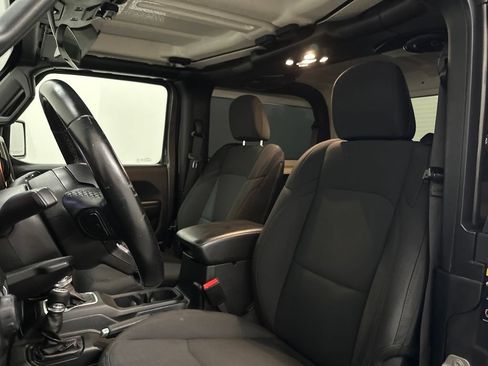 Used 2021 Jeep Wrangler Sport AWD/4WD image 27