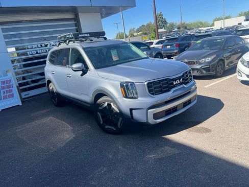 Used 2024 Kia Telluride S w/ S Sunroof Package AWD/4WD image 1
