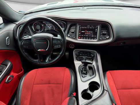 Used 2022 Dodge Challenger R/T Scat Pack w/ Plus Package RWD image 19