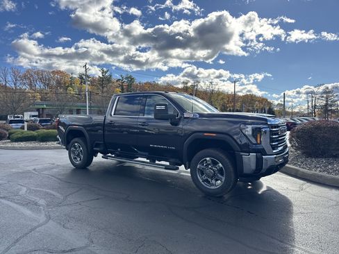New 2026 GMC Sierra 2500 SLE w/ Preferred Package image 3