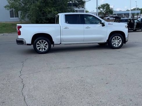 Used 2021 Chevrolet Silverado 1500 LTZ w/ LTZ Premium Package AWD/4WD image 9